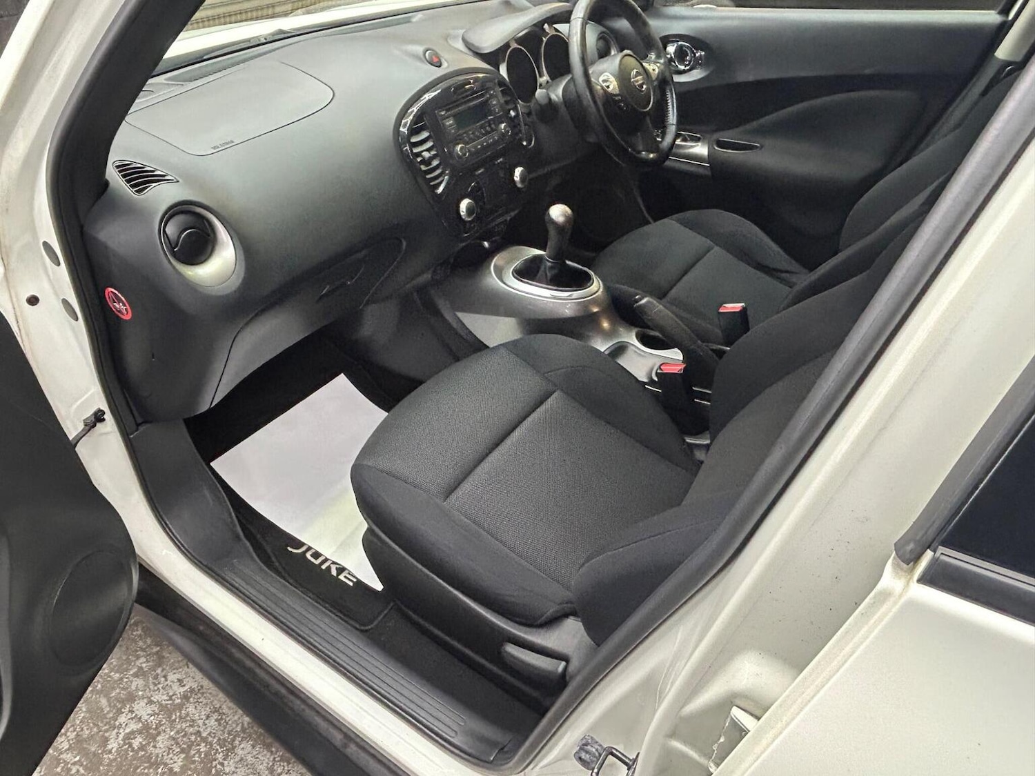 Used Nissan Juke 2011 for sale - 77289231: Photo 24