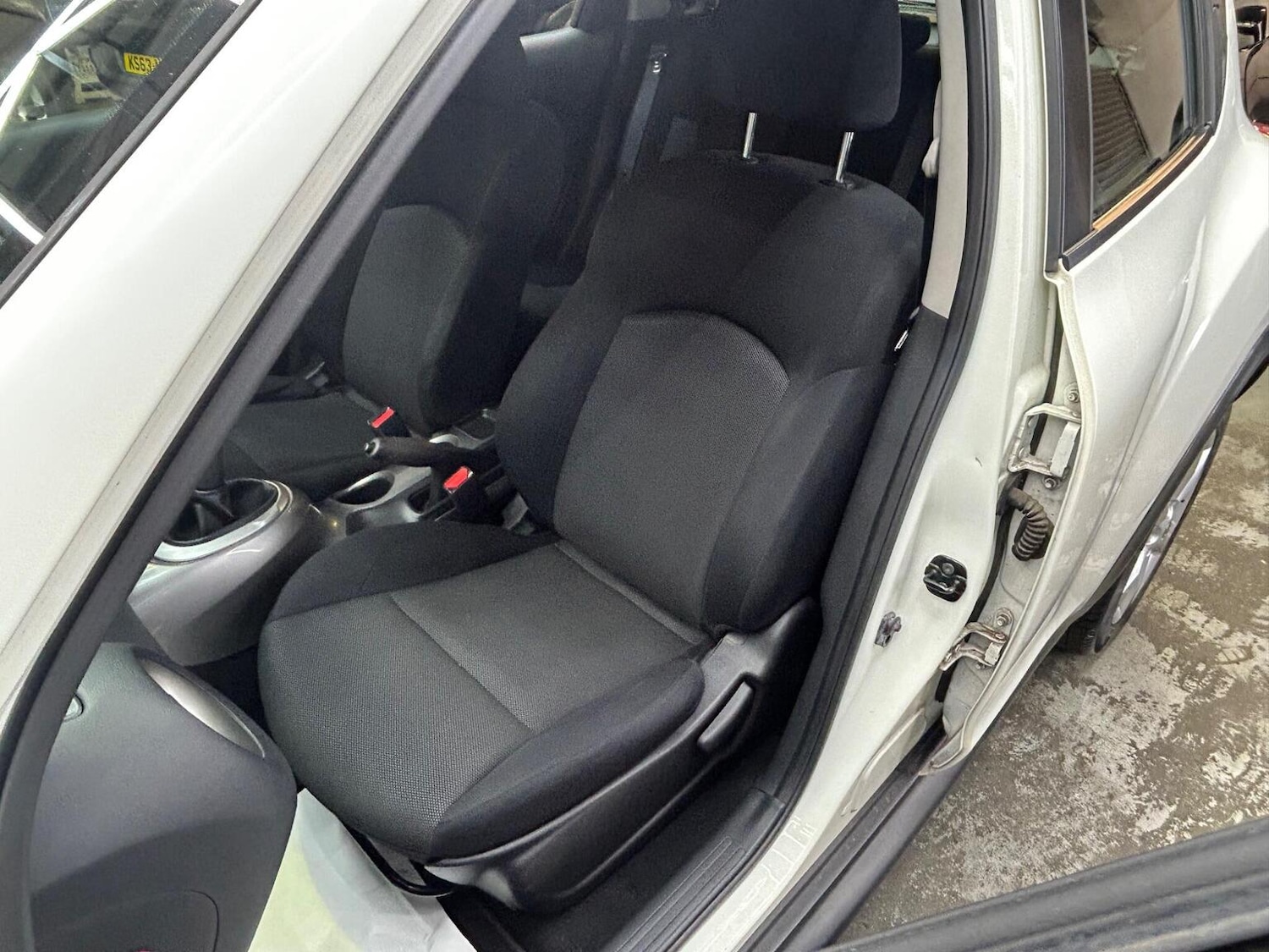 Used Nissan Juke 2011 for sale - 77289231: Photo 28