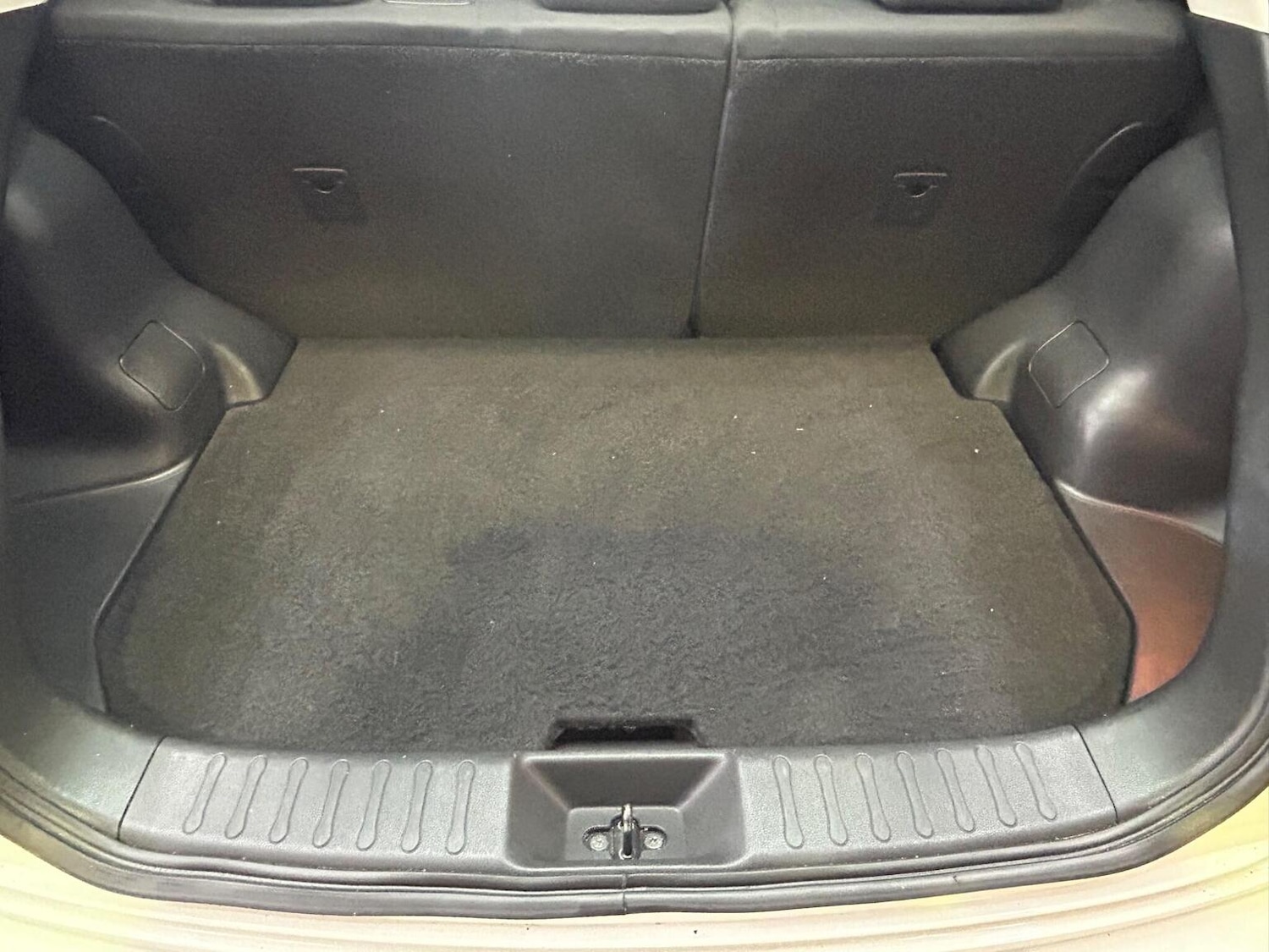 Used Nissan Juke 2011 for sale - 77289231: Photo 30