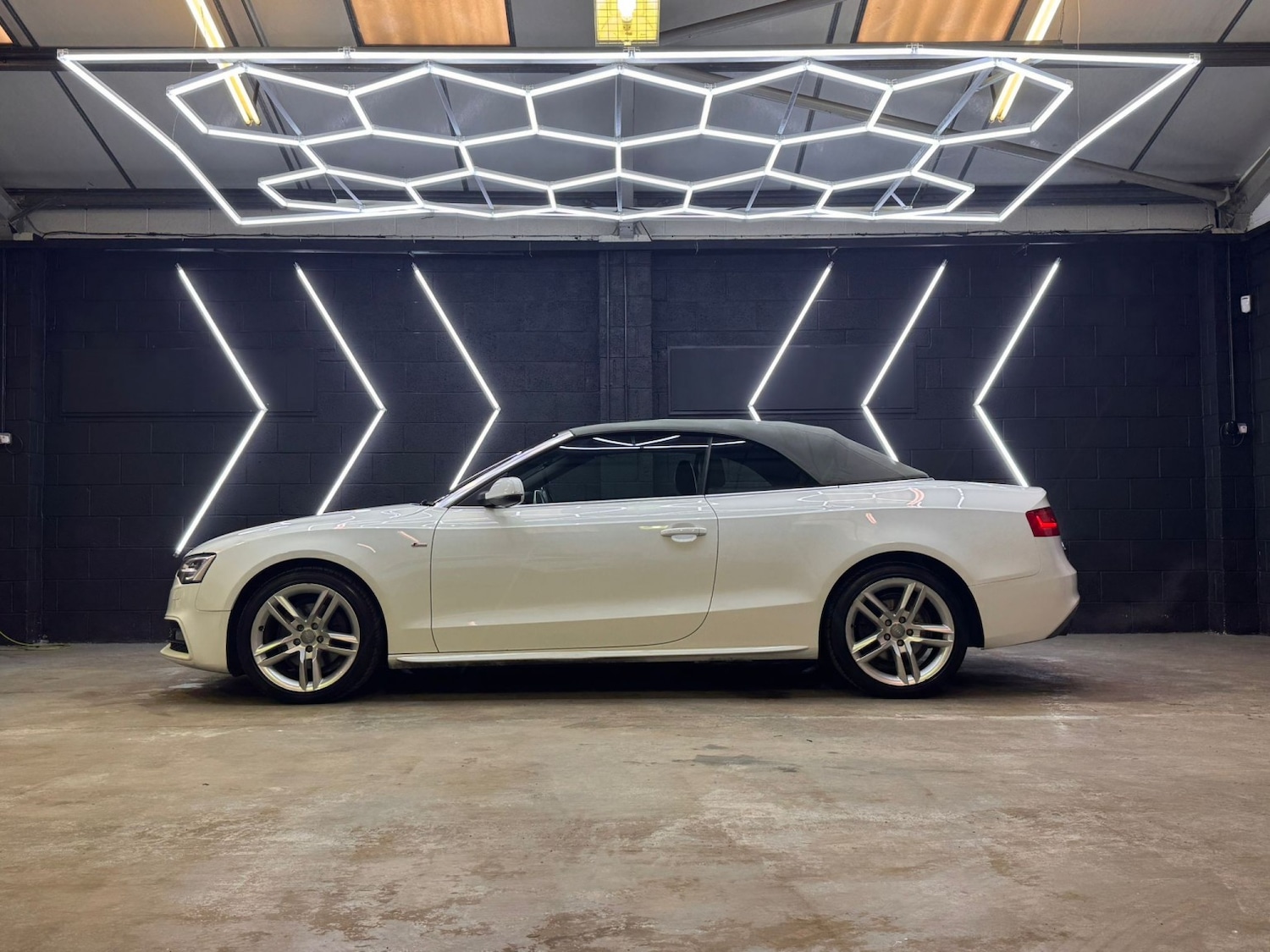 Used Audi A5 2014 for sale - 77991584: Photo 8