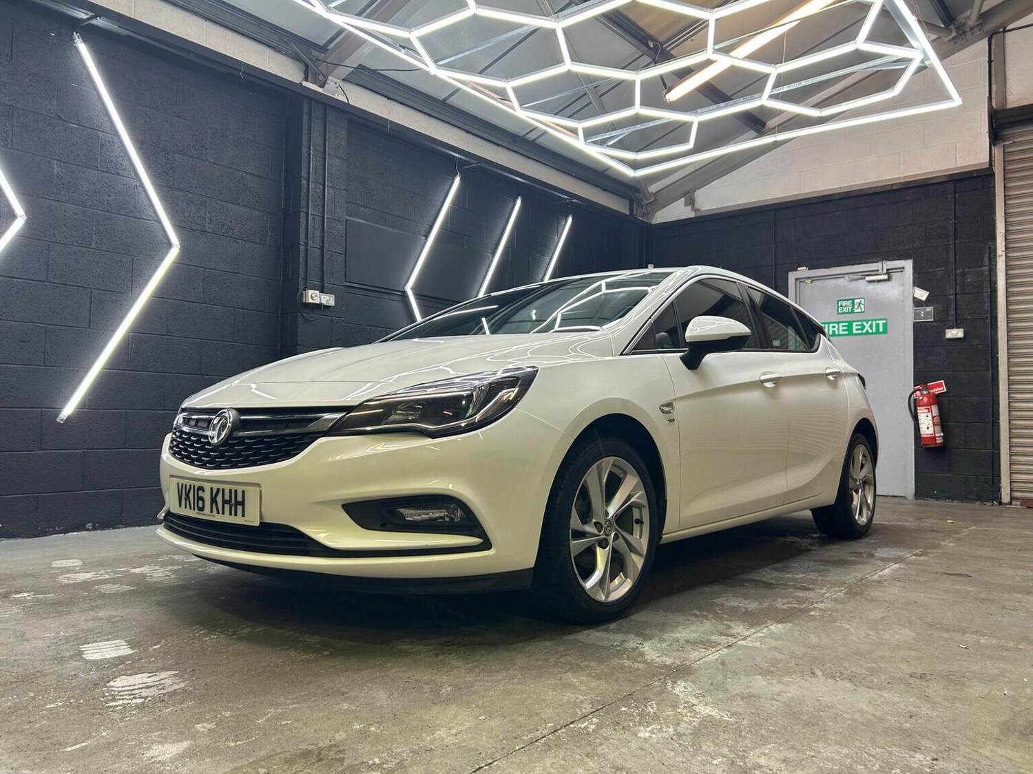 Used Vauxhall Astra 2016 for sale - 76725763: Photo 10