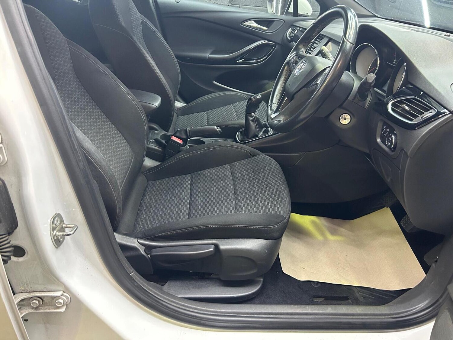 Used Vauxhall Astra 2016 for sale - 76725763: Photo 23