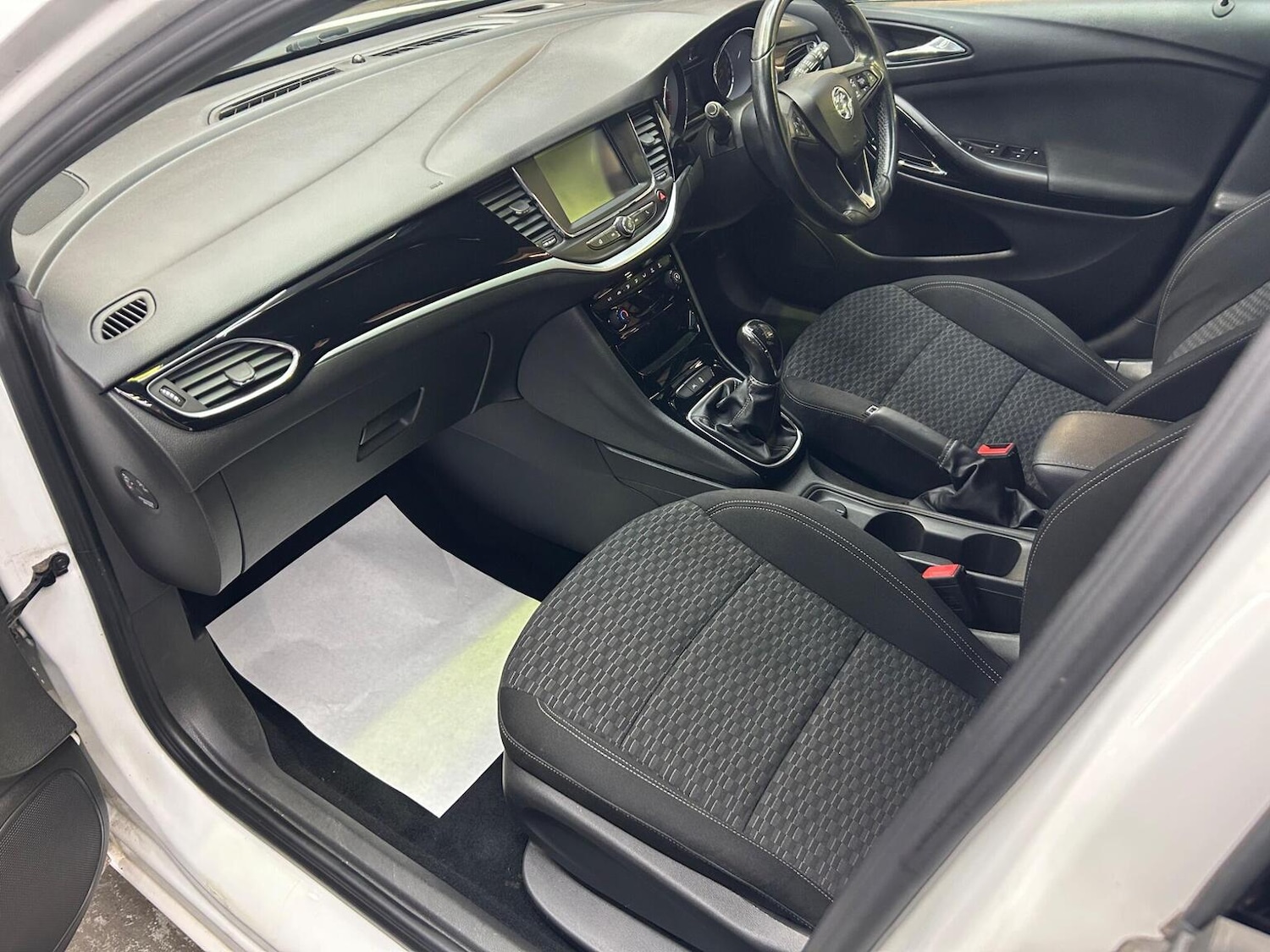 Used Vauxhall Astra 2016 for sale - 76725763: Photo 28