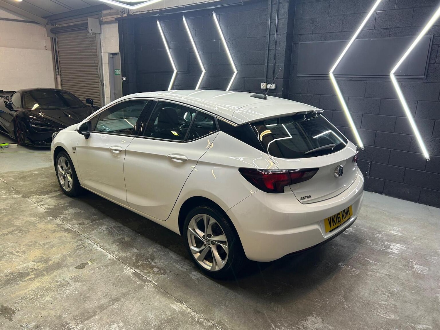 Used Vauxhall Astra 2016 for sale - 76725763: Photo 9