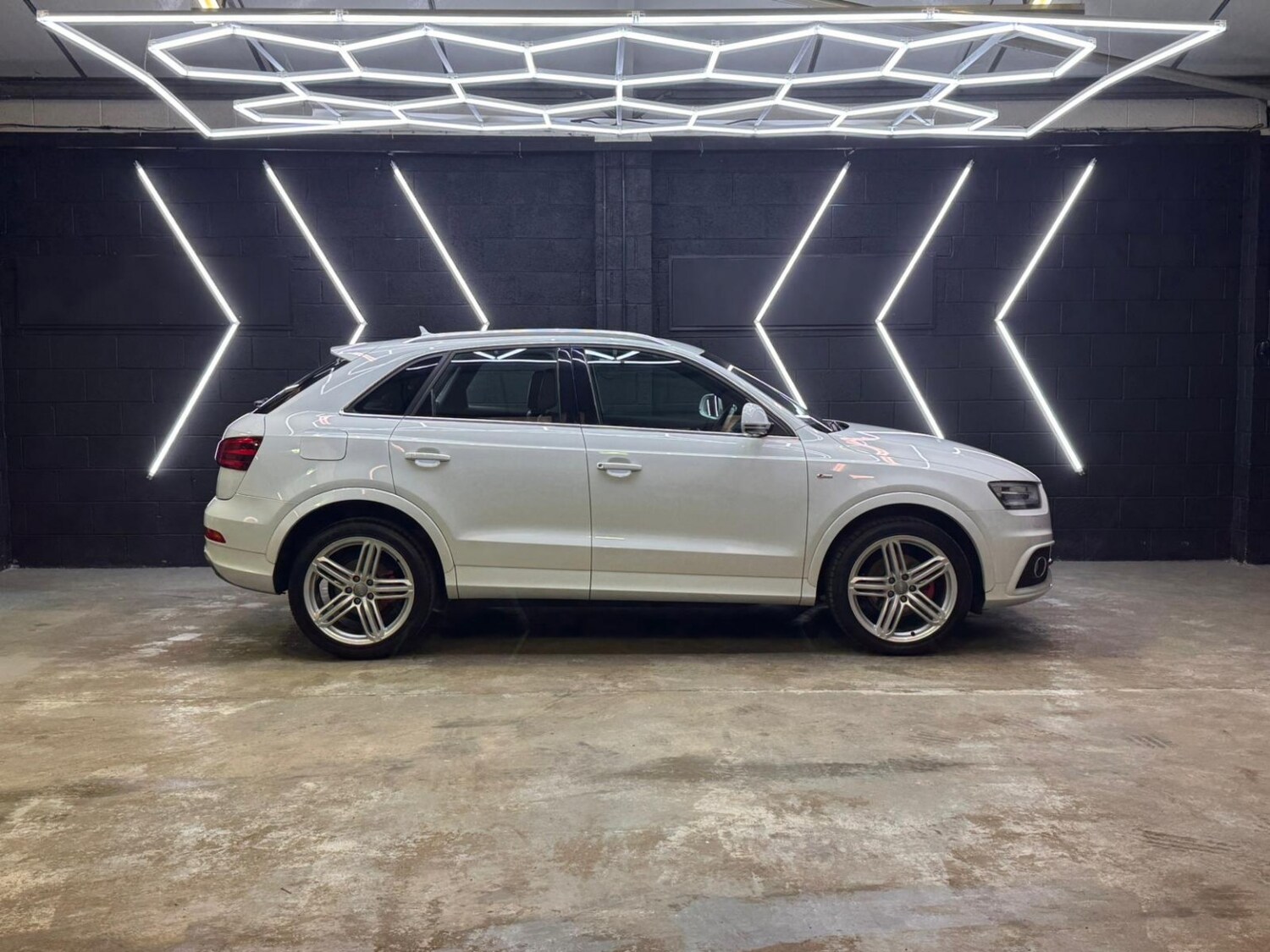 Used Audi Q3 2013 for sale - 77729591: Photo 25