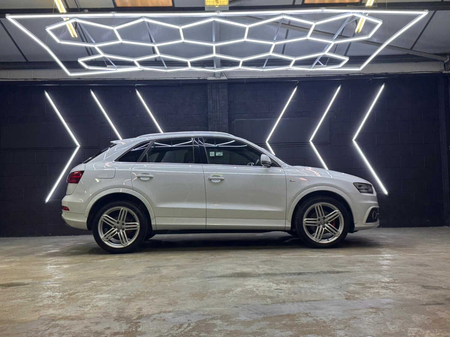 Used Audi Q3 2013 for sale - 77729591: Photo 30