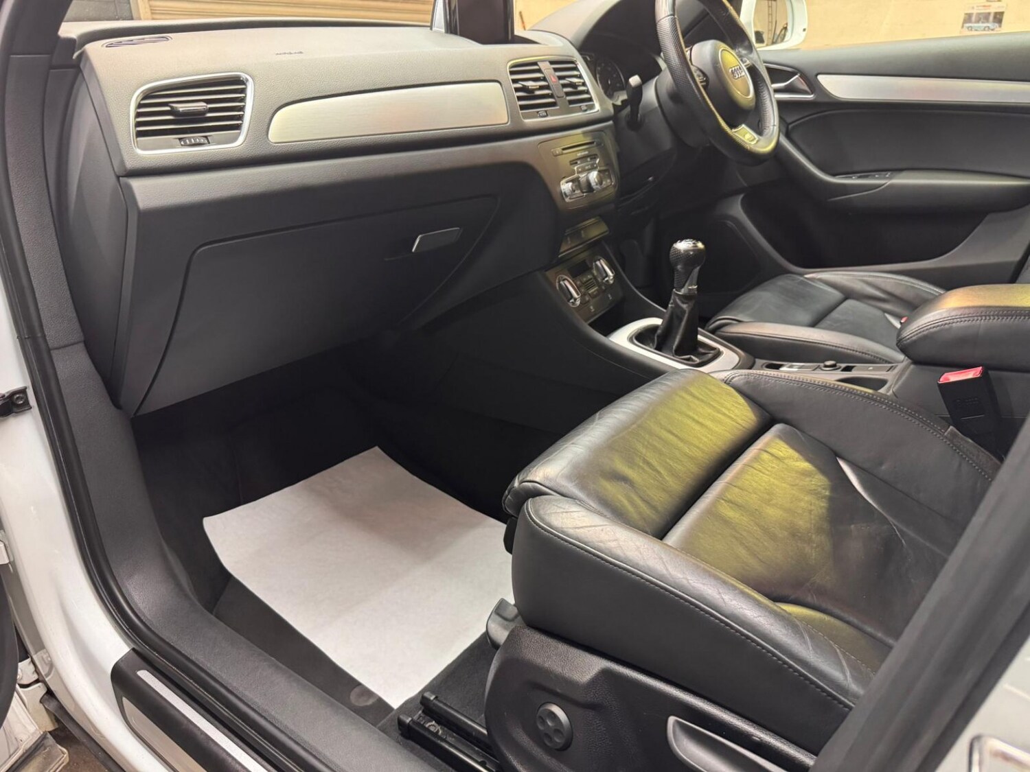 Used Audi Q3 2013 for sale - 77729591: Photo 45