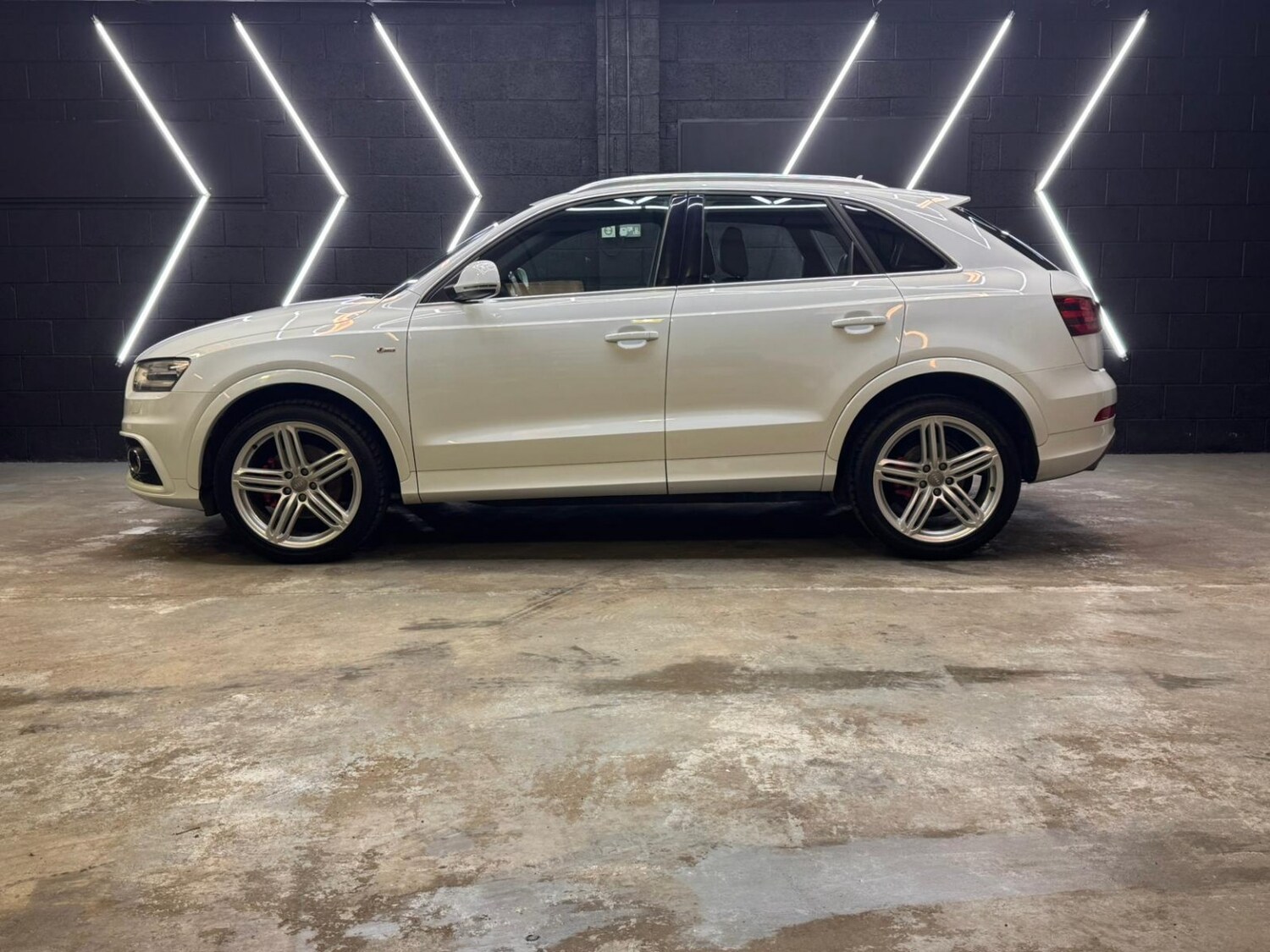 Used Audi Q3 2013 for sale - 77729591: Photo 9