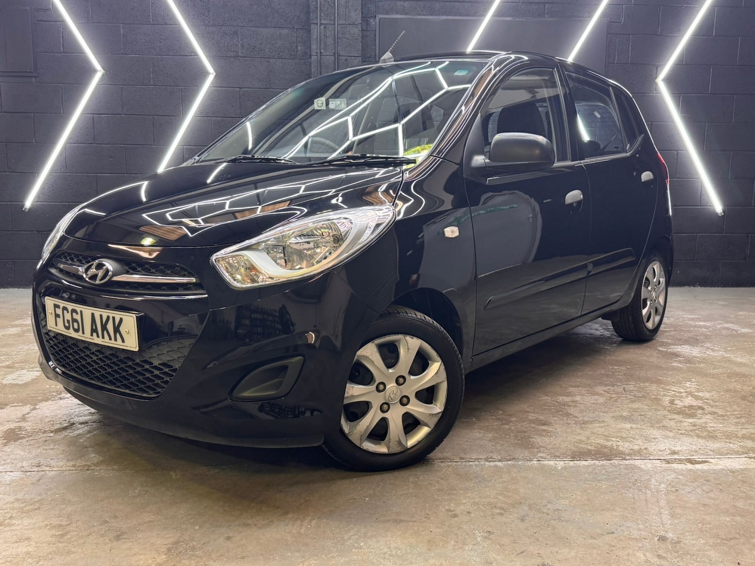 Used Hyundai i10 2011 for sale - 77721327: Photo 12