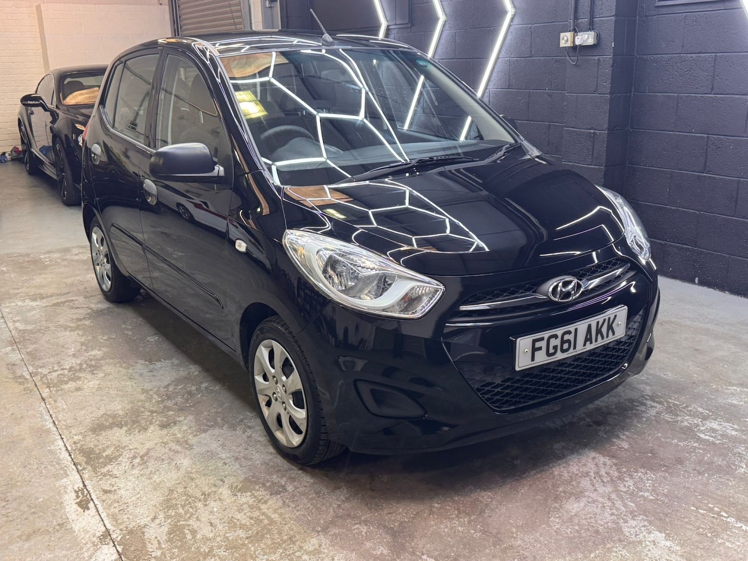 Used Hyundai i10 2011 for sale - 77721327: Photo 29