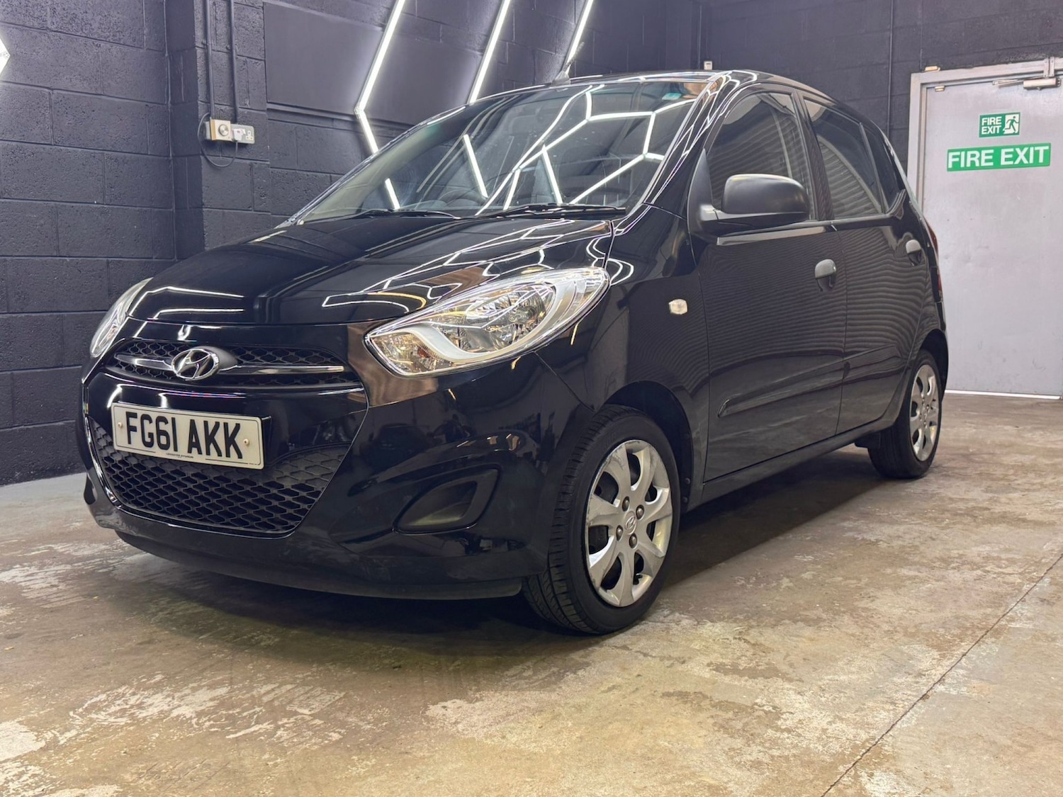 Used Hyundai i10 2011 for sale - 77721327: Photo 4