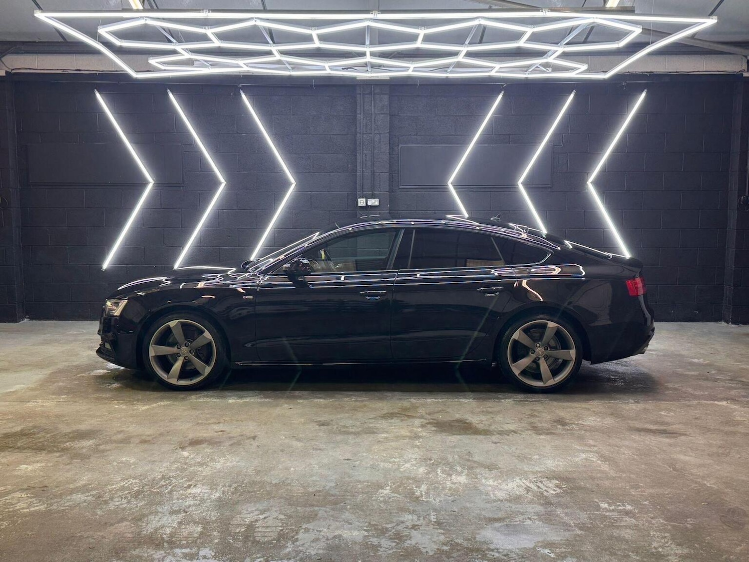 Used Audi A5 2014 for sale - 76725677: Photo 6