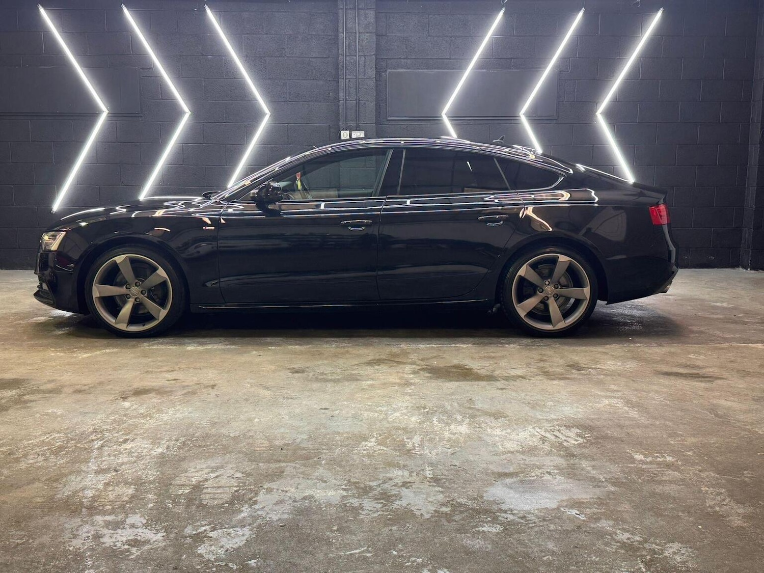 Used Audi A5 2014 for sale - 76725677: Photo 9