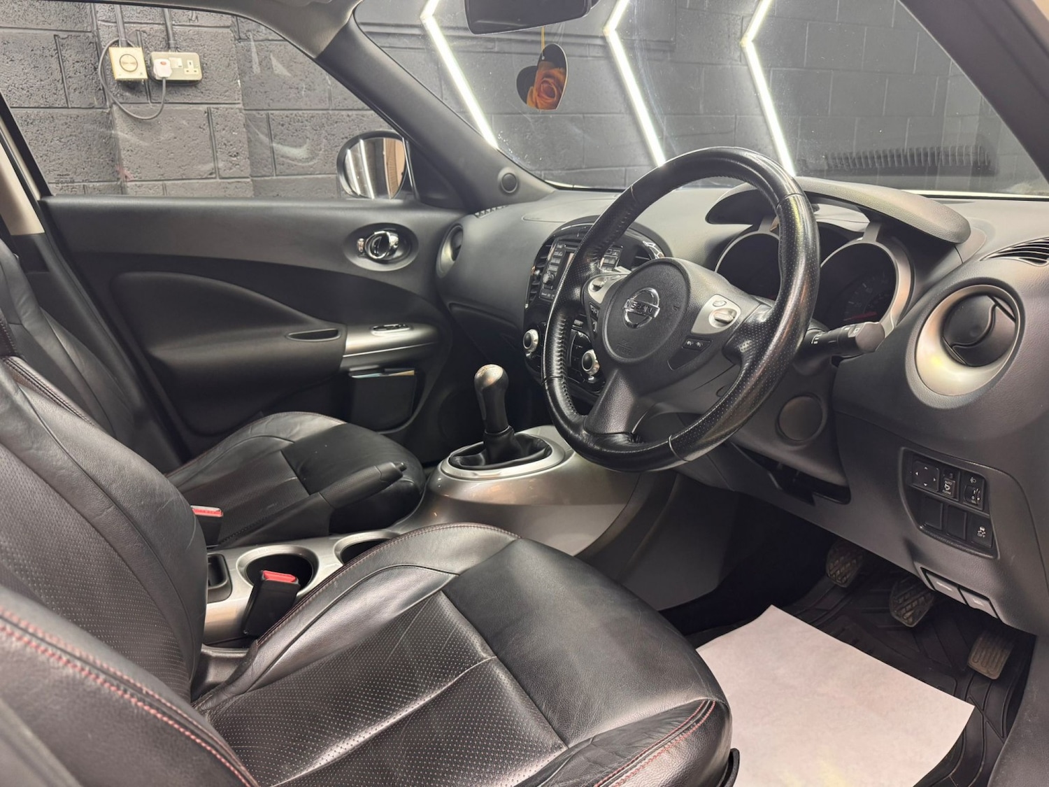 Used Nissan Juke 2011 for sale - 77749827: Photo 37