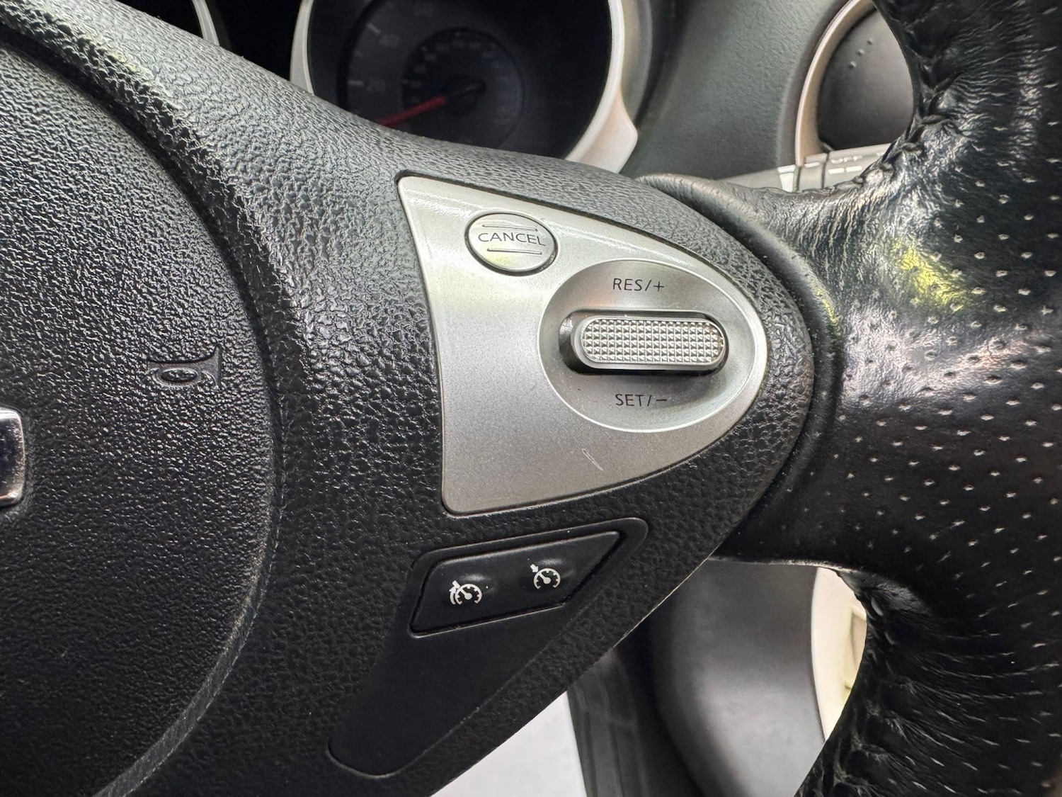 Used Nissan Juke 2011 for sale - 77749827: Photo 39