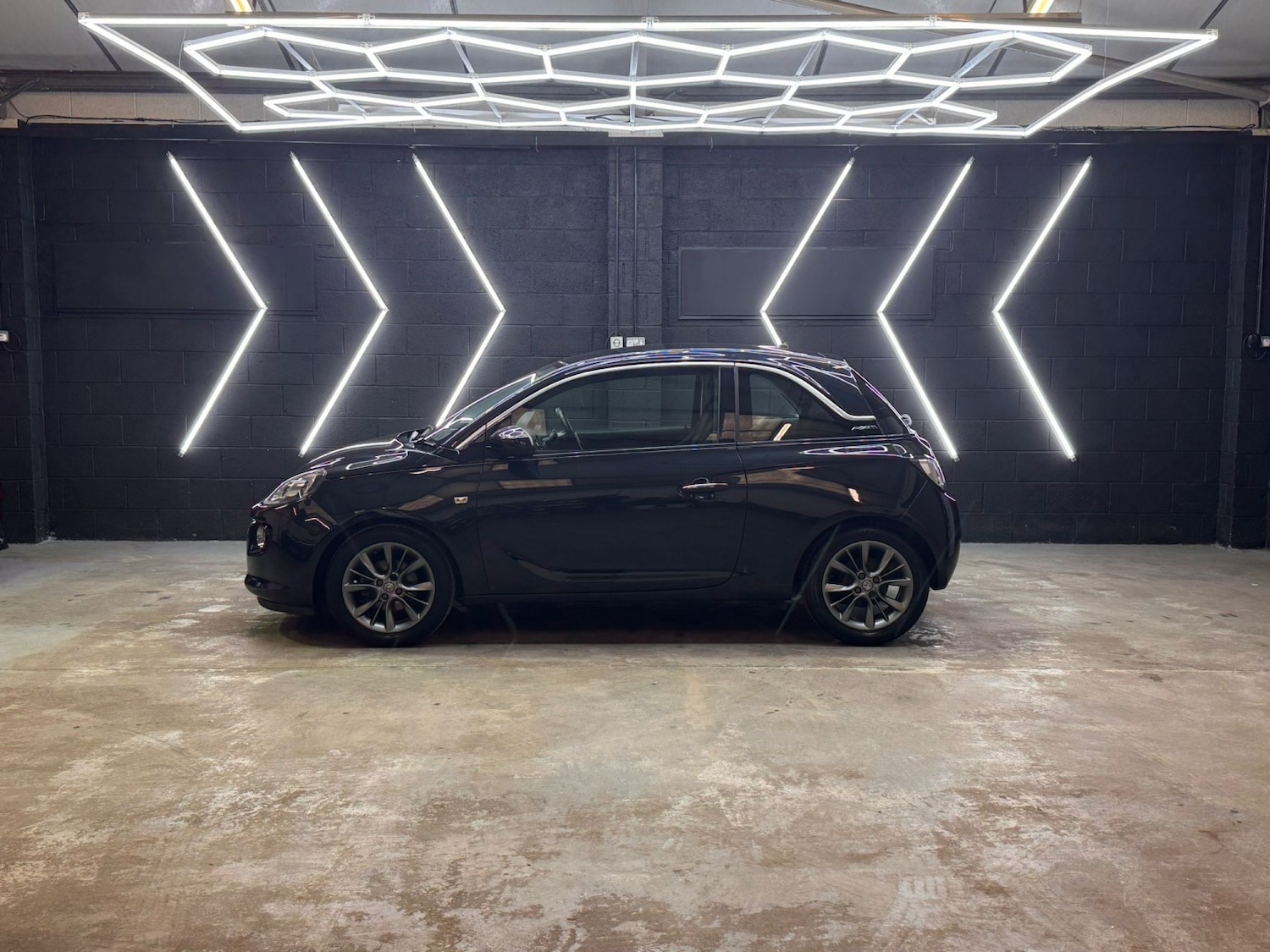 Used Vauxhall ADAM 2015 for sale - 77584511: Photo 6