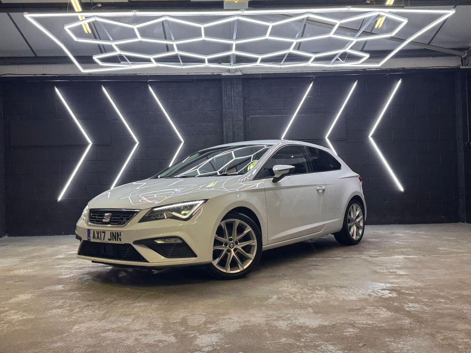 Used SEAT Leon 2017 for sale - 77207192: Photo 2