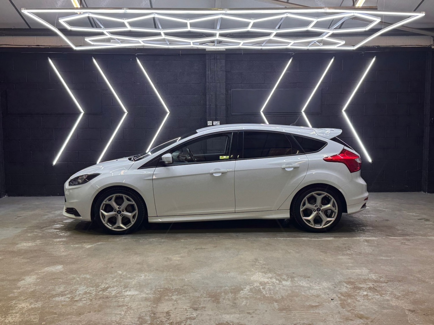 Used Ford Focus 2014 for sale - 77609876: Photo 3