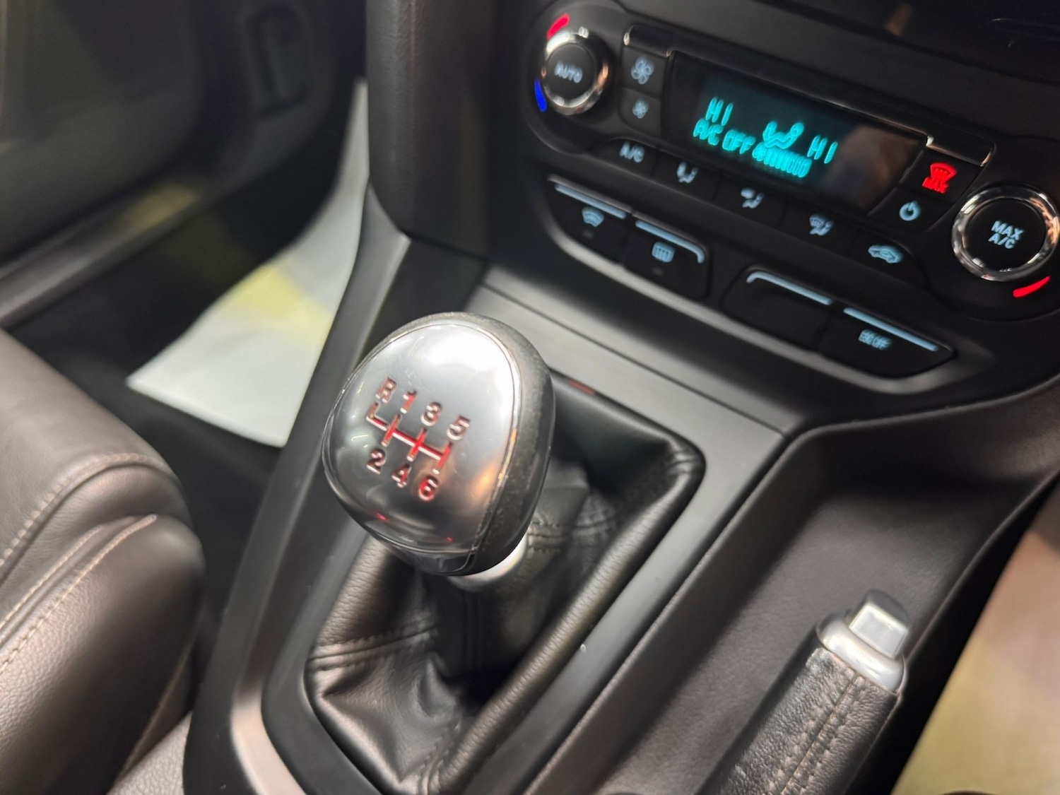 Used Ford Focus 2014 for sale - 77609876: Photo 44