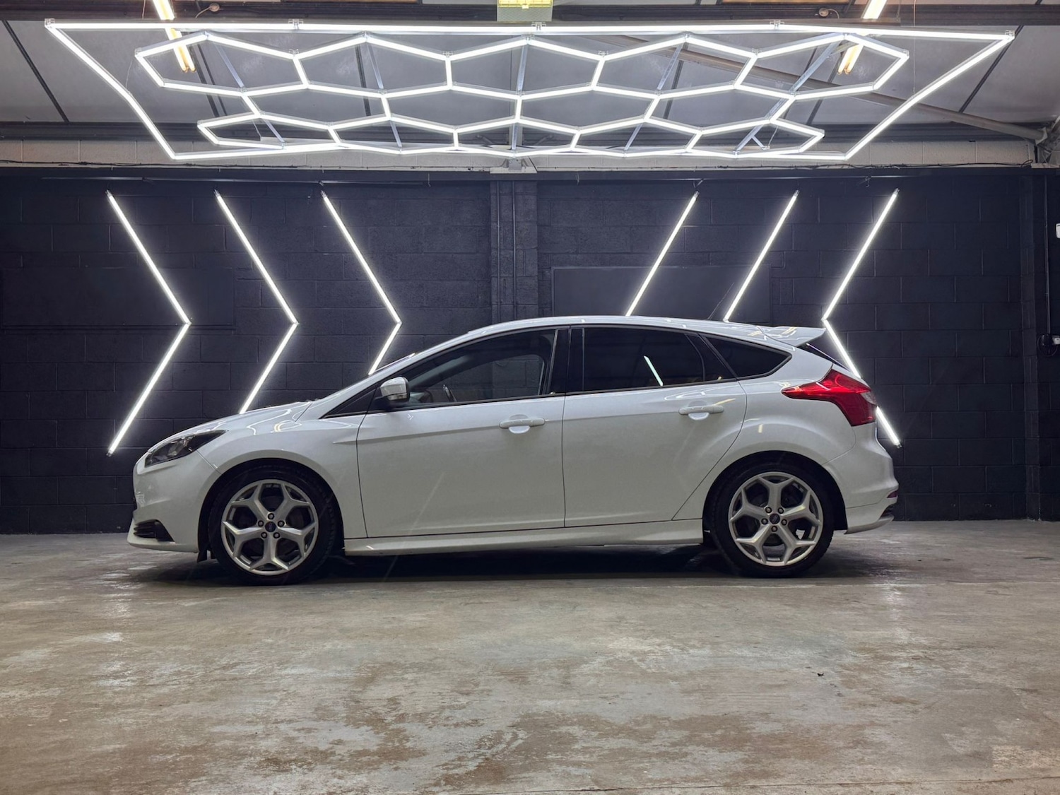 Used Ford Focus 2014 for sale - 77609876: Photo 6