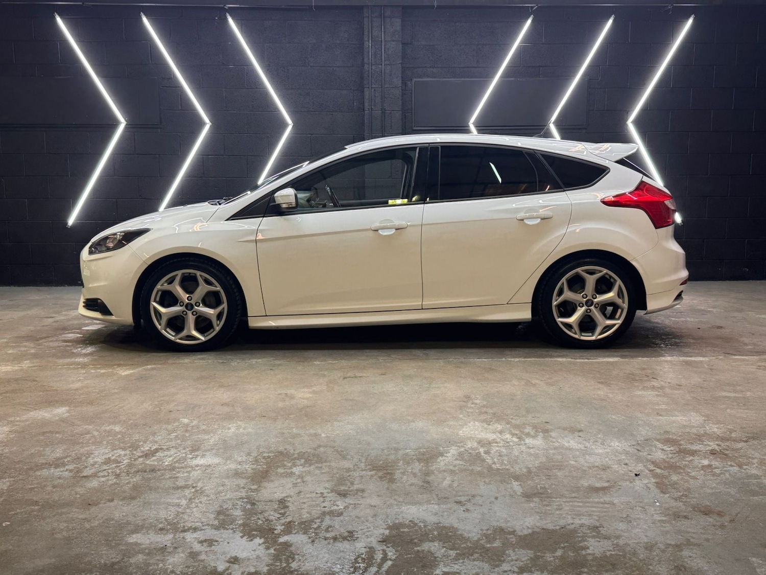 Used Ford Focus 2014 for sale - 77609876: Photo 7