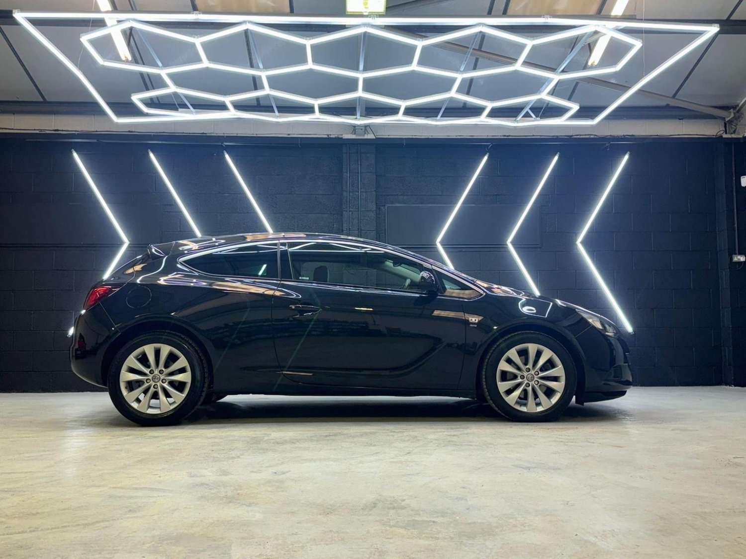 Used Vauxhall Astra GTC 2016 for sale - 76725753: Photo 22