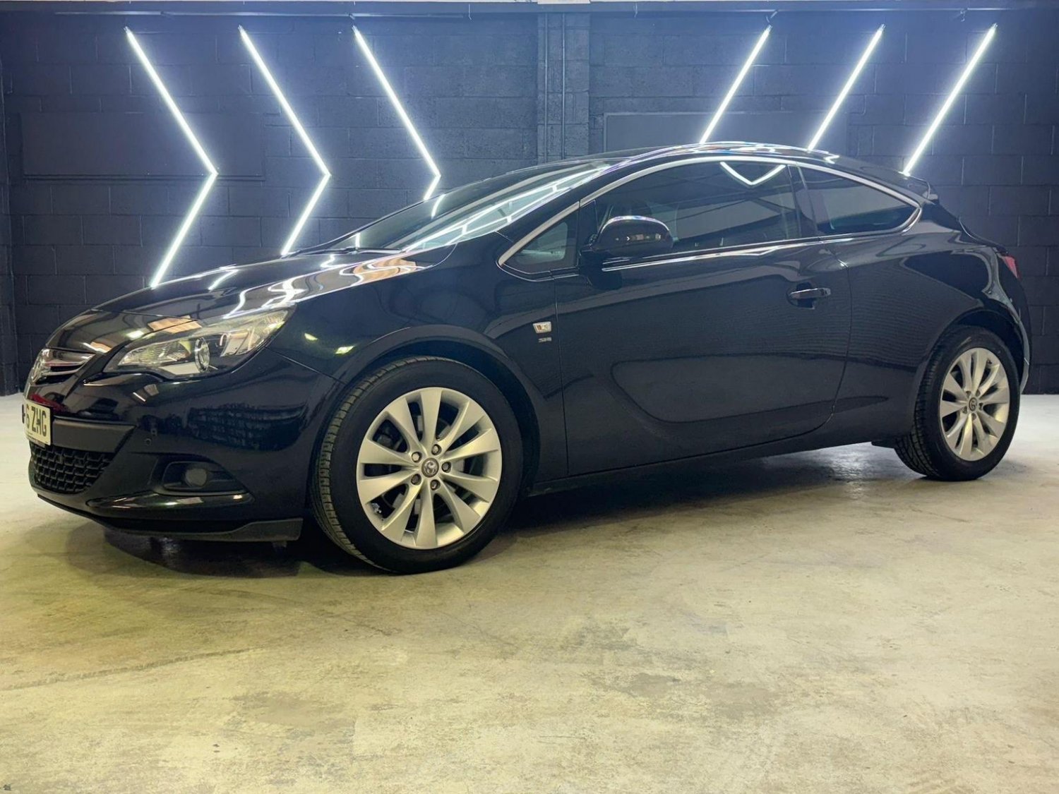 Used Vauxhall Astra GTC 2016 for sale - 76725753: Photo 3