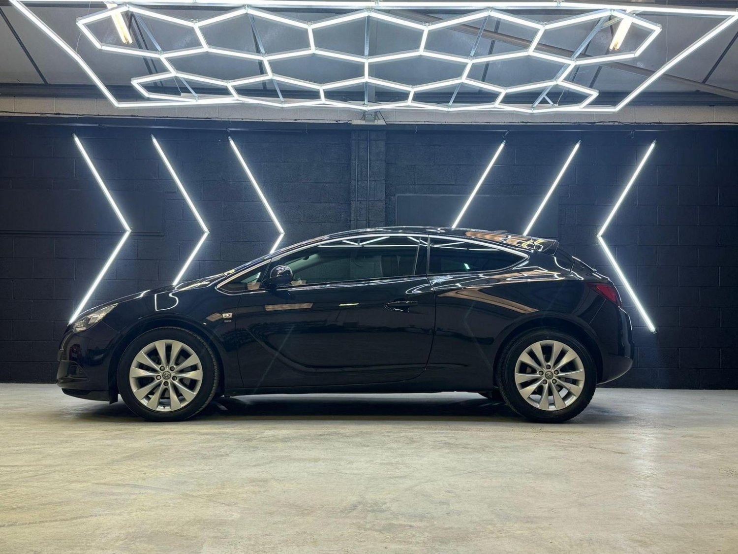 Used Vauxhall Astra GTC 2016 for sale - 76725753: Photo 7