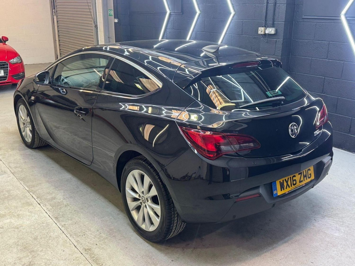 Used Vauxhall Astra GTC 2016 for sale - 76725753: Photo 8