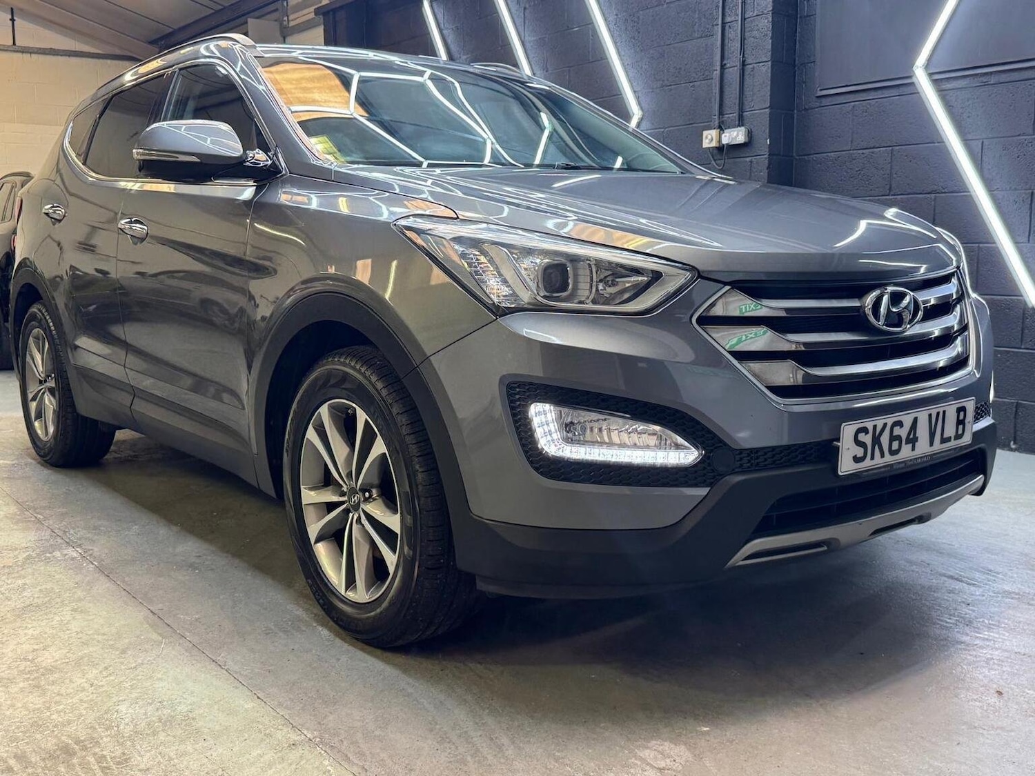 Used Hyundai Santa Fe 2014 for sale - 76725755: Photo 28