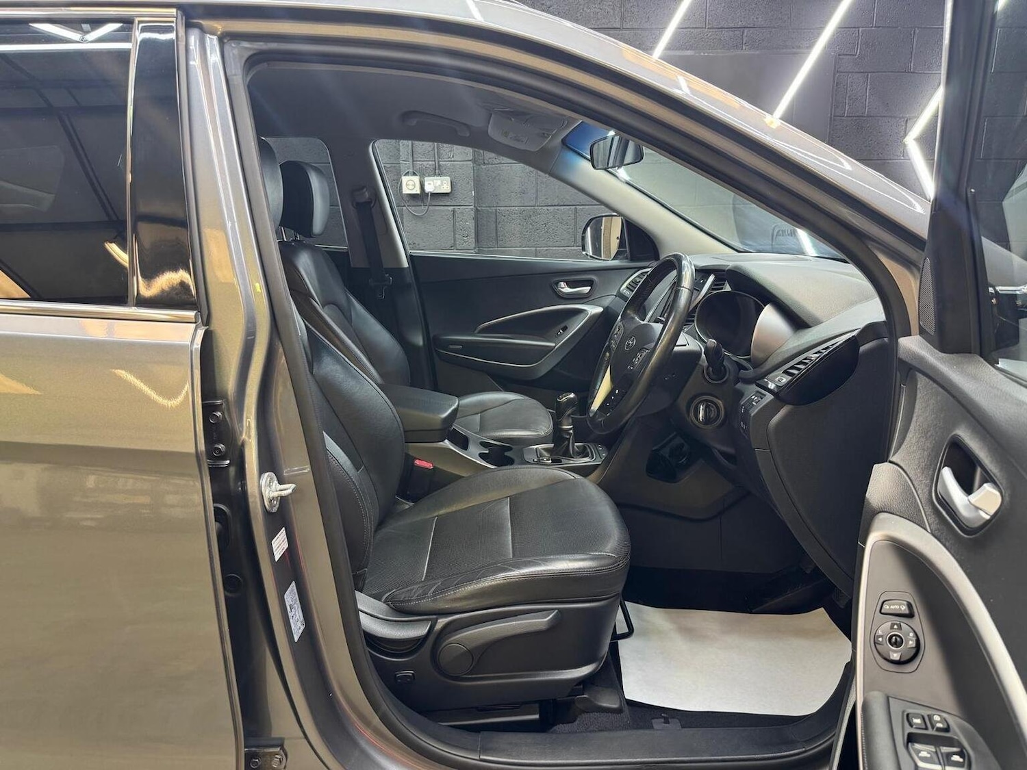 Used Hyundai Santa Fe 2014 for sale - 76725755: Photo 33