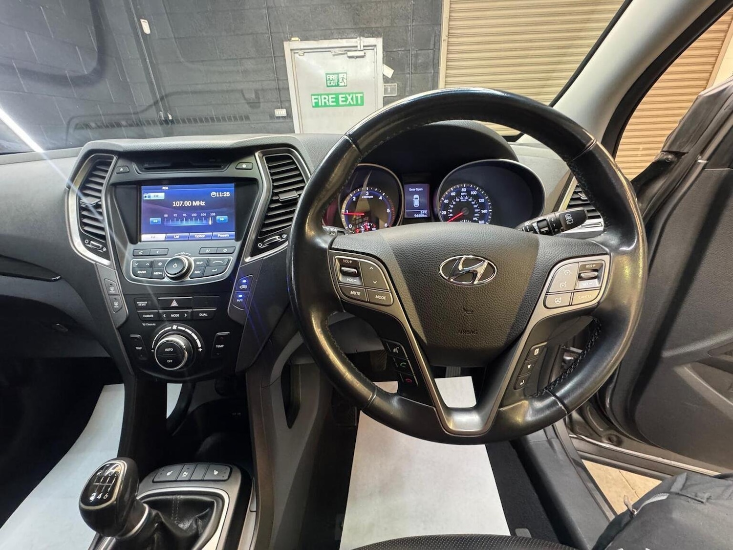 Used Hyundai Santa Fe 2014 for sale - 76725755: Photo 35