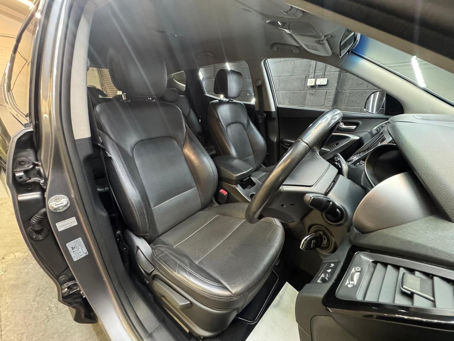 Used Hyundai Santa Fe 2014 for sale - 76725755: Photo 36