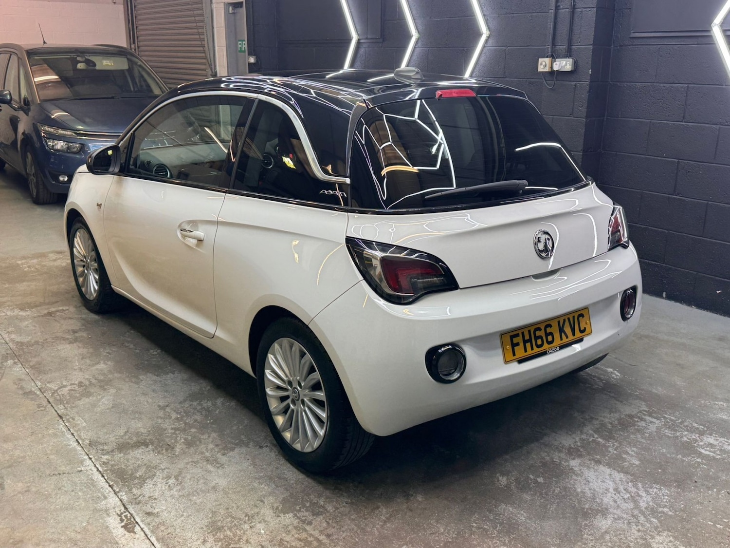 Used Vauxhall ADAM 2017 for sale - 77830151: Photo 11