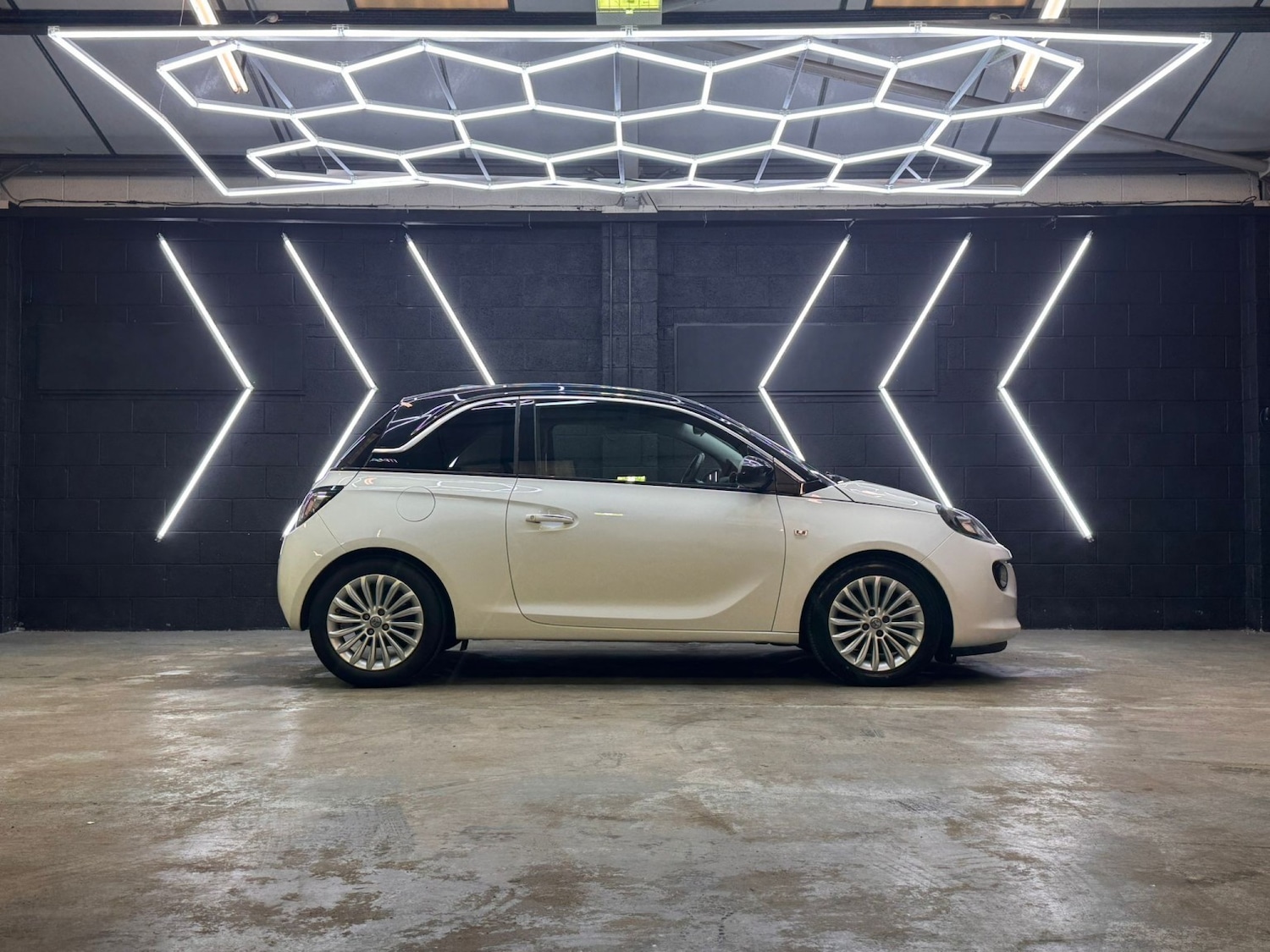 Used Vauxhall ADAM 2017 for sale - 77830151: Photo 26