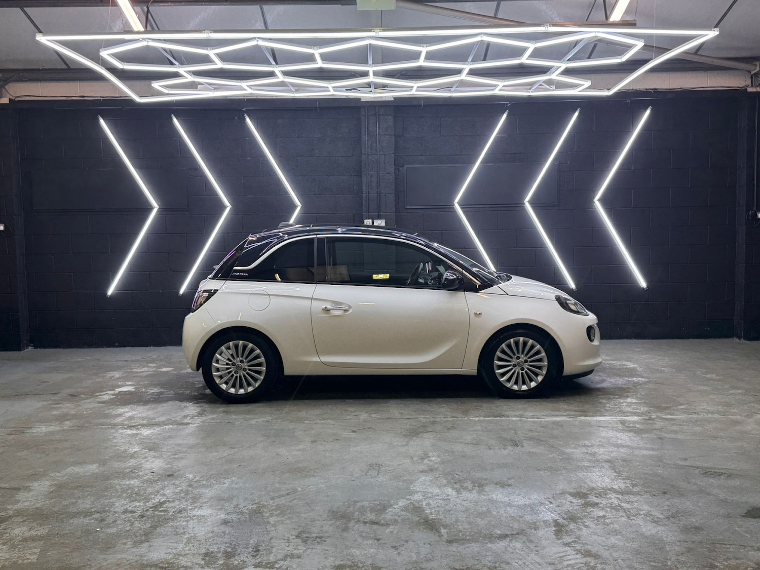 Used Vauxhall ADAM 2017 for sale - 77830151: Photo 27