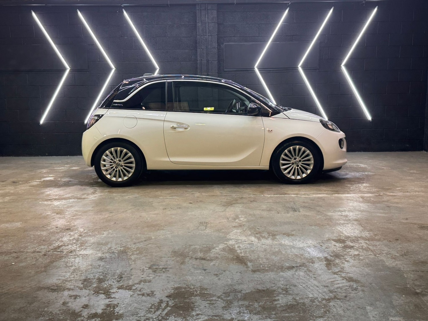 Used Vauxhall ADAM 2017 for sale - 77830151: Photo 31