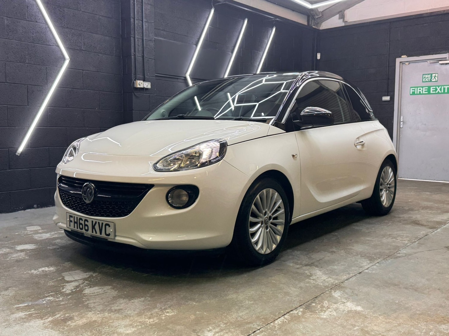 Used Vauxhall ADAM 2017 for sale - 77830151: Photo 5