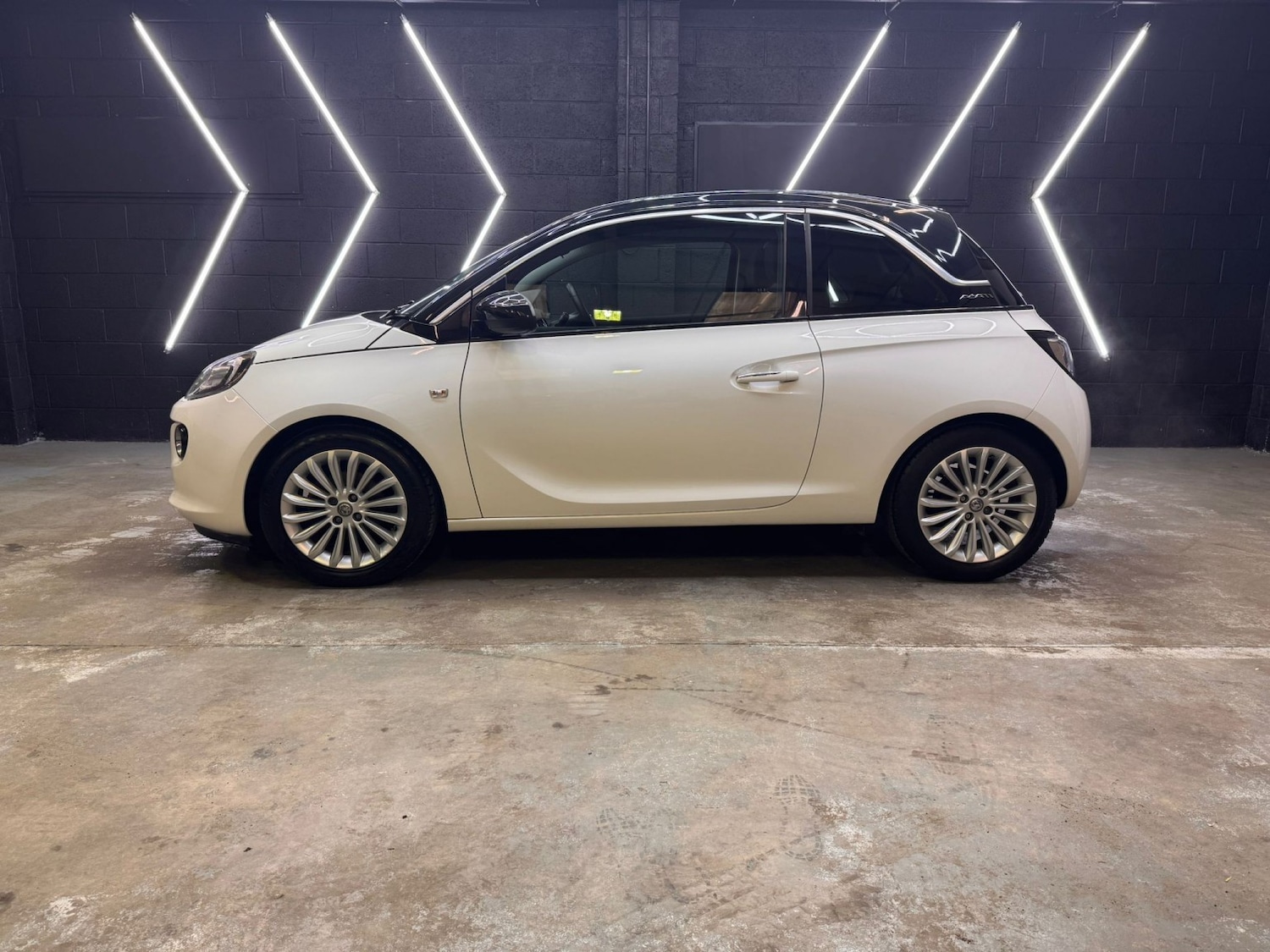 Used Vauxhall ADAM 2017 for sale - 77830151: Photo 9