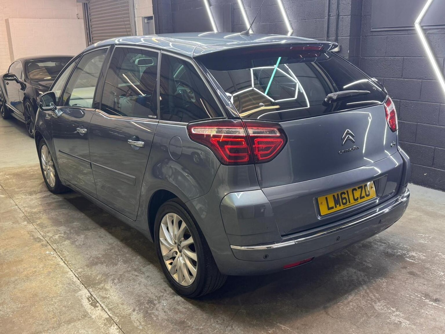 Used Citroen C4 Picasso 2011 for sale - 77474866: Photo 12