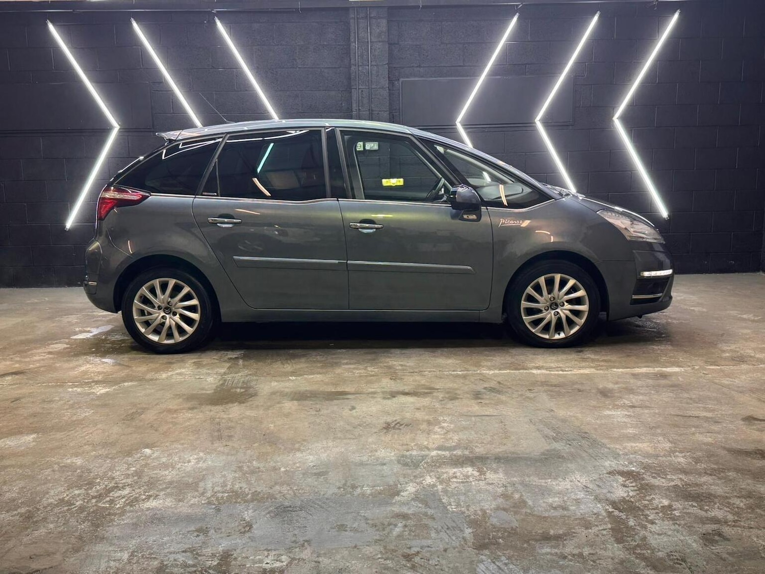 Used Citroen C4 Picasso 2011 for sale - 77474866: Photo 29