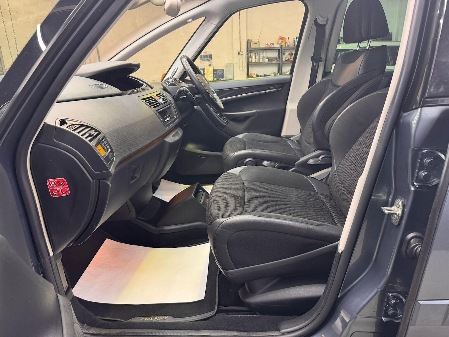 Used Citroen C4 Picasso 2011 for sale - 77474866: Photo 45