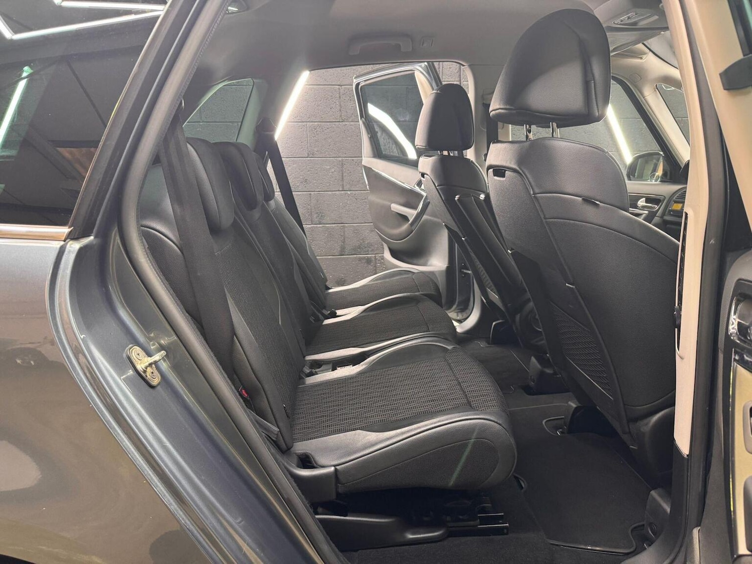 Used Citroen C4 Picasso 2011 for sale - 77474866: Photo 47