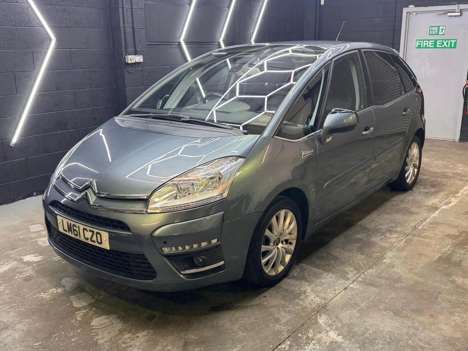 Used Citroen C4 Picasso 2011 for sale - 77474866: Photo 5