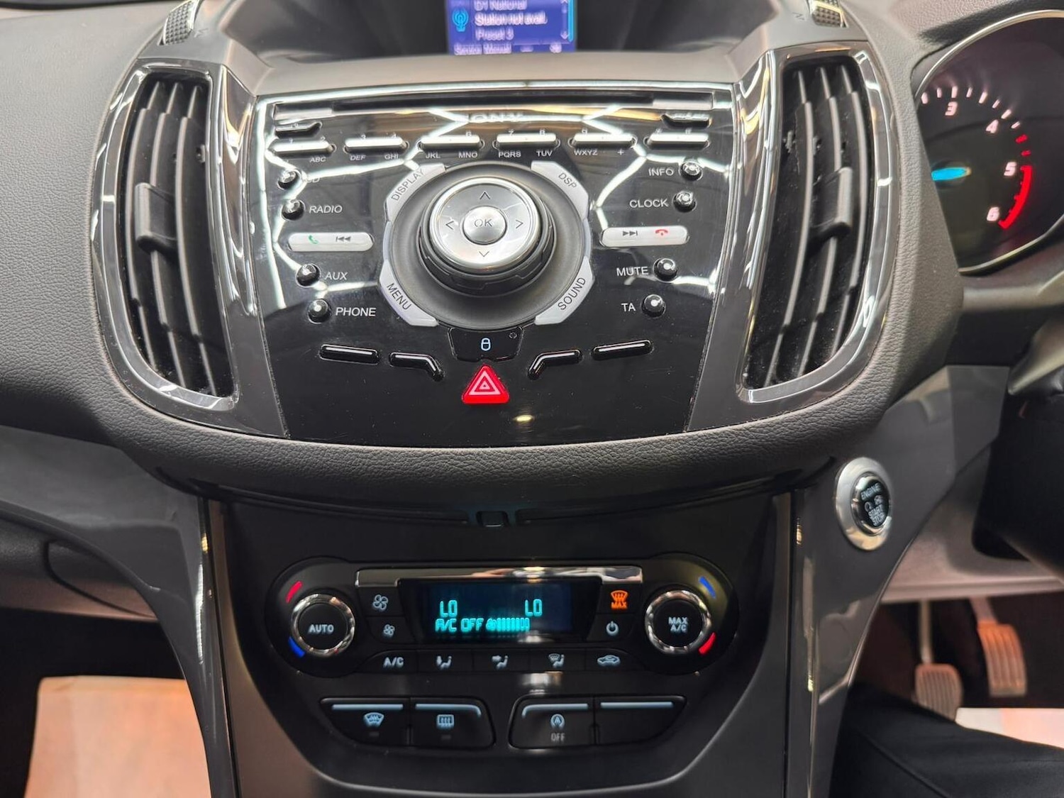 Used Ford Kuga 2015 for sale - 77632522: Photo 40