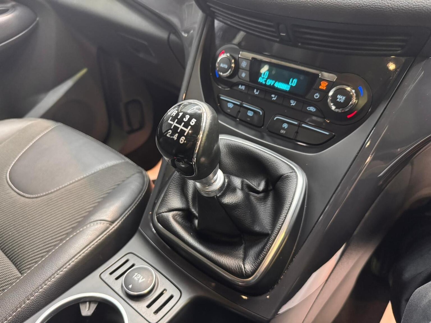 Used Ford Kuga 2015 for sale - 77632522: Photo 45