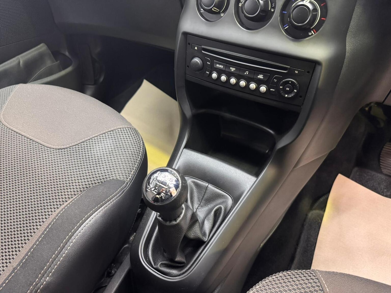 Used Citroen C3 2014 for sale - 76725668: Photo 42