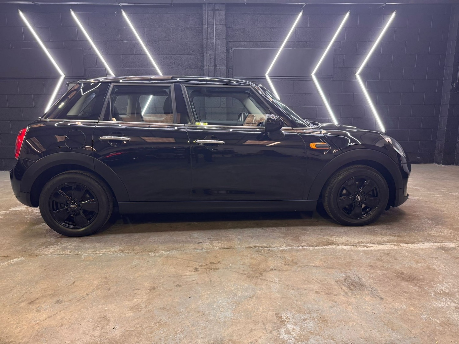Used MINI Hatch 2016 for sale - 77906688: Photo 32