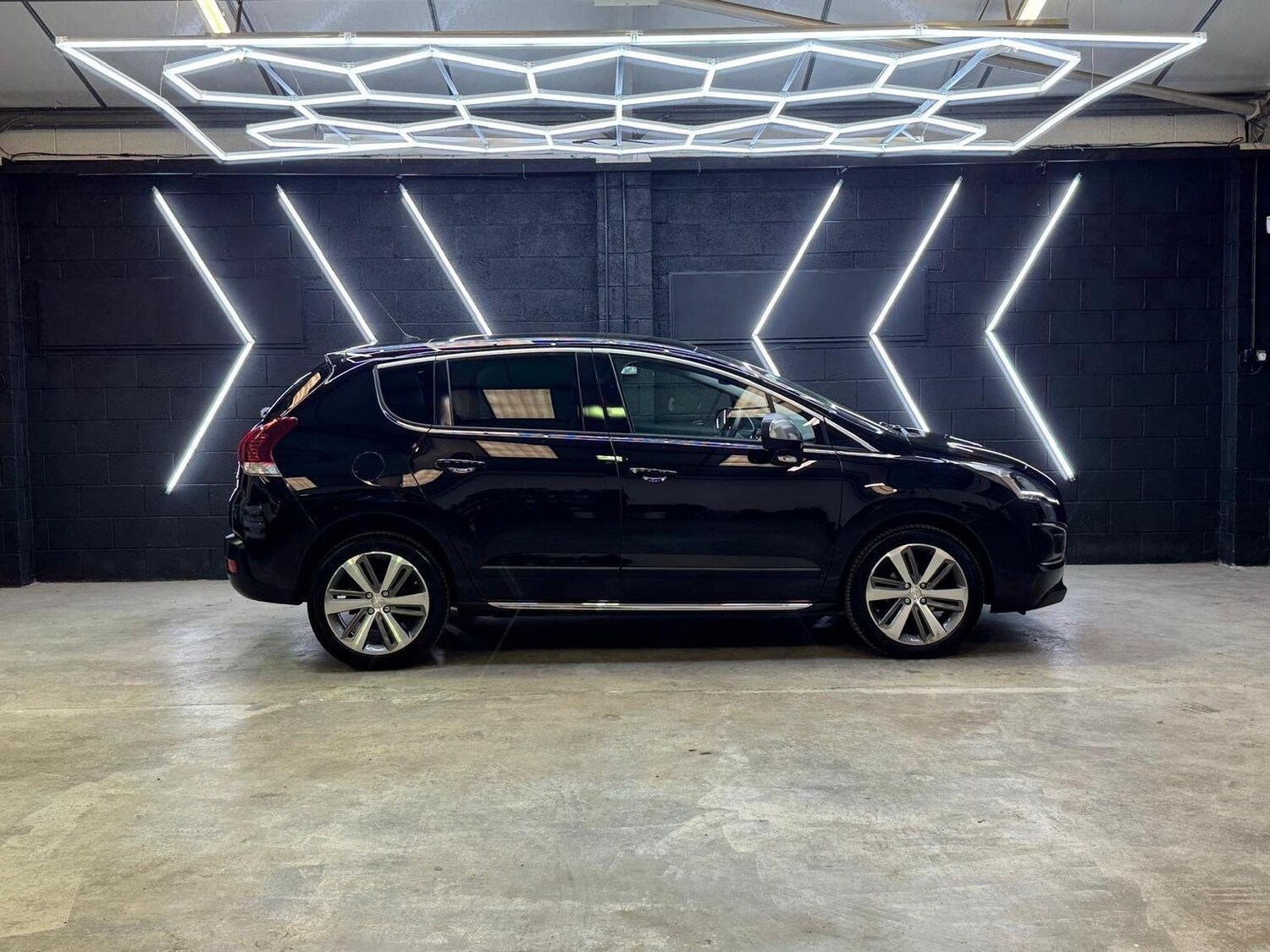 Used Peugeot 3008 2016 for sale - 76725750: Photo 29