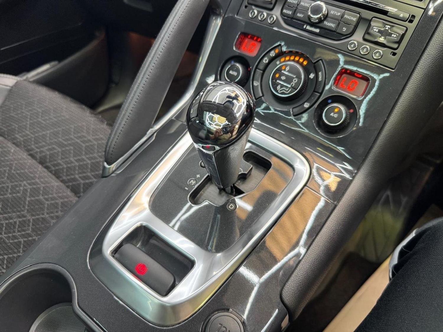 Used Peugeot 3008 2016 for sale - 76725750: Photo 44